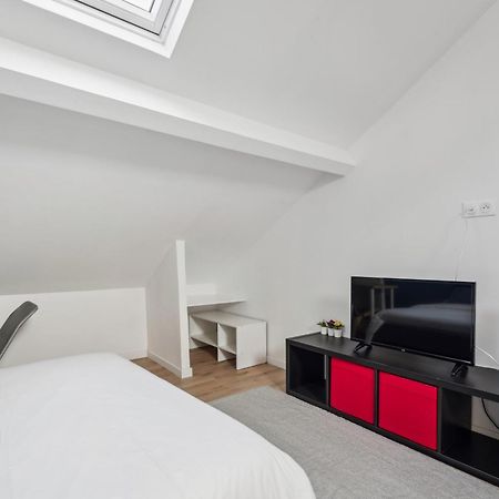 Budget Appart Avec Parking Au Centre-Ville Charleville-Mezieres Exterior photo